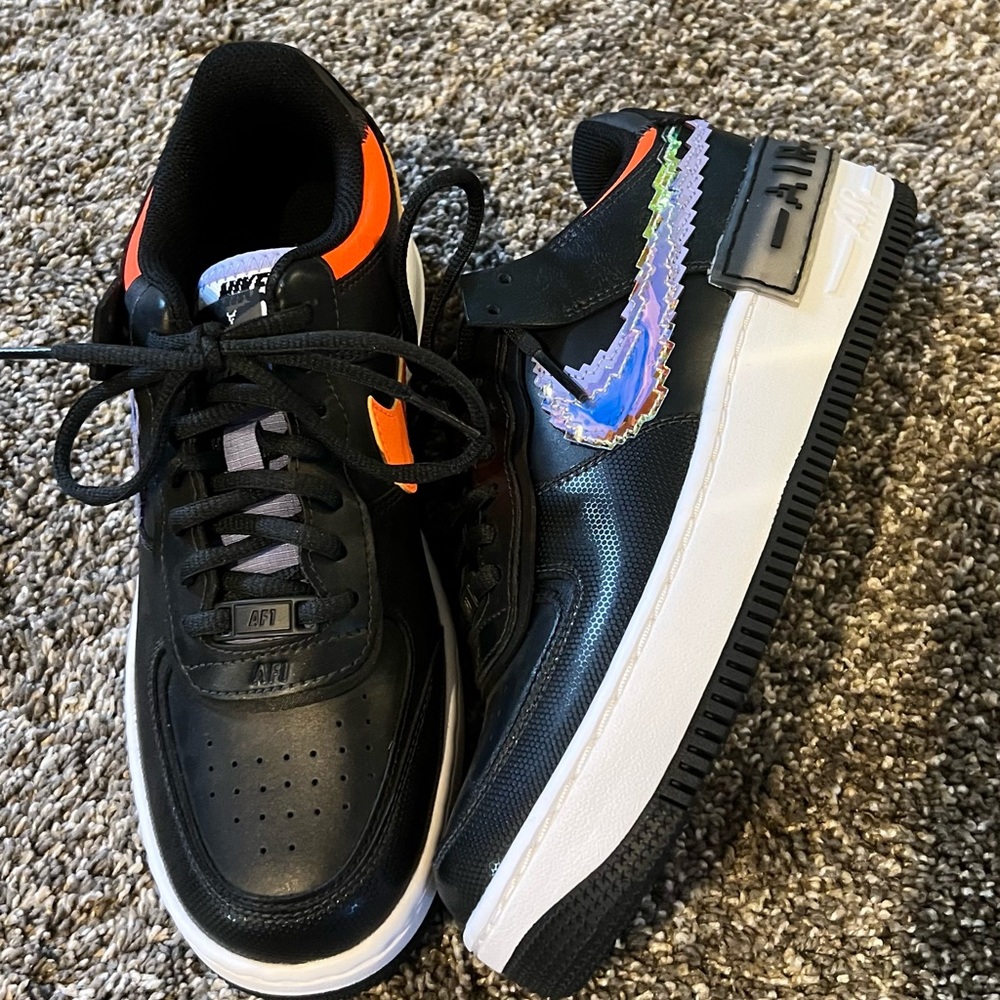 Nike Air Force 1 shadow pixel